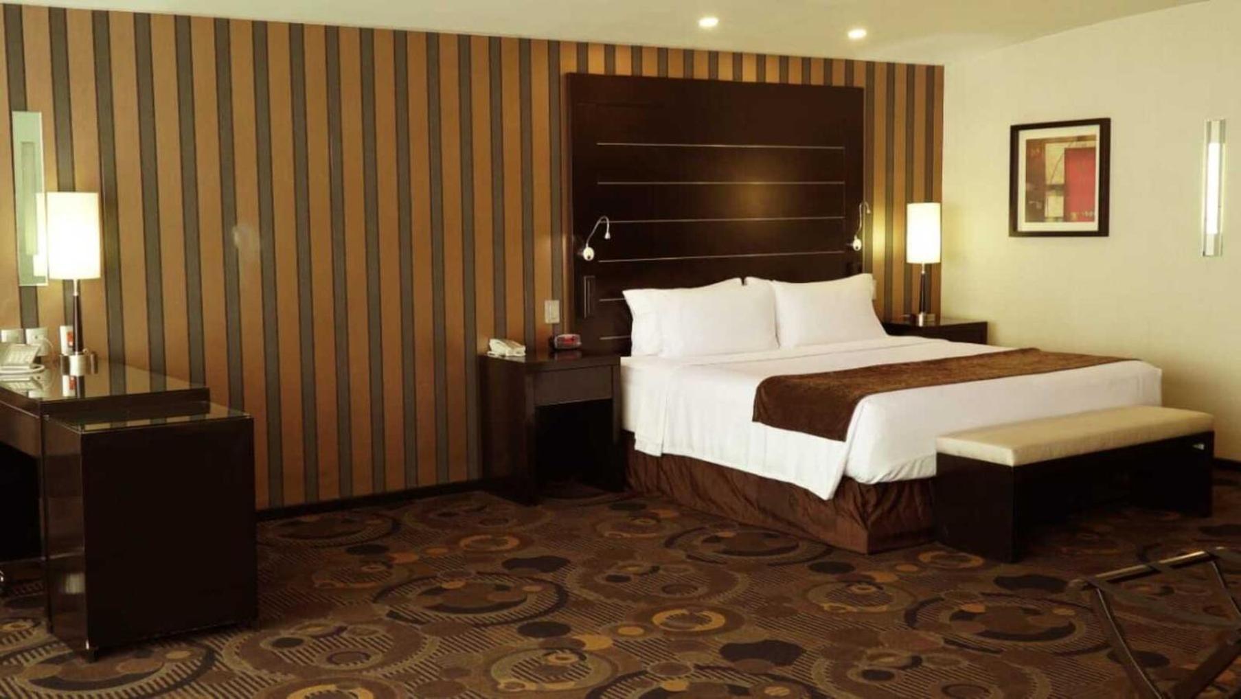 Hotel Crowne Plaza Toluca - Lancaster By Ihg Zewnętrze zdjęcie